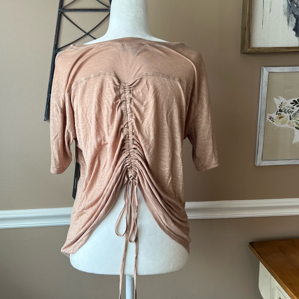 Lulus Ruched Back Top NWT